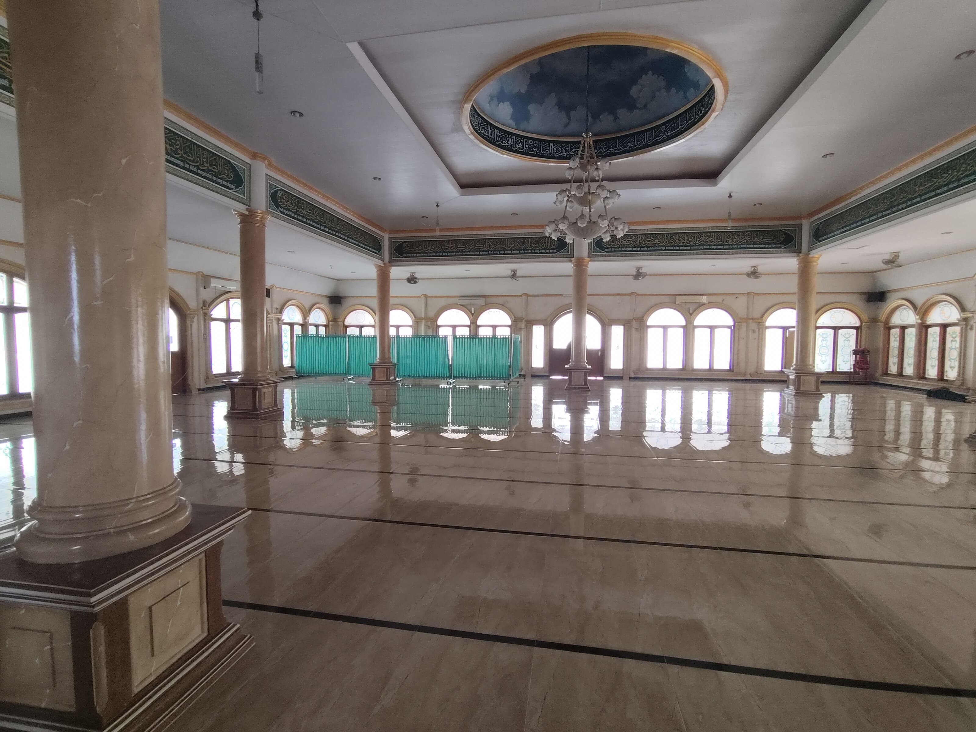 Foto Masjid Al-Kautsar